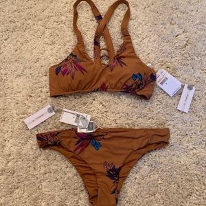 NWT O’Neill 2-Way Bikini!